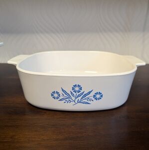 Vintage CorningWare Blue Corn Flower 2 Litre Casserole Dish